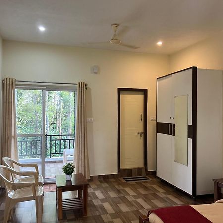 Apartamento Sri Lakshmi Estates Siddāpur Exterior foto