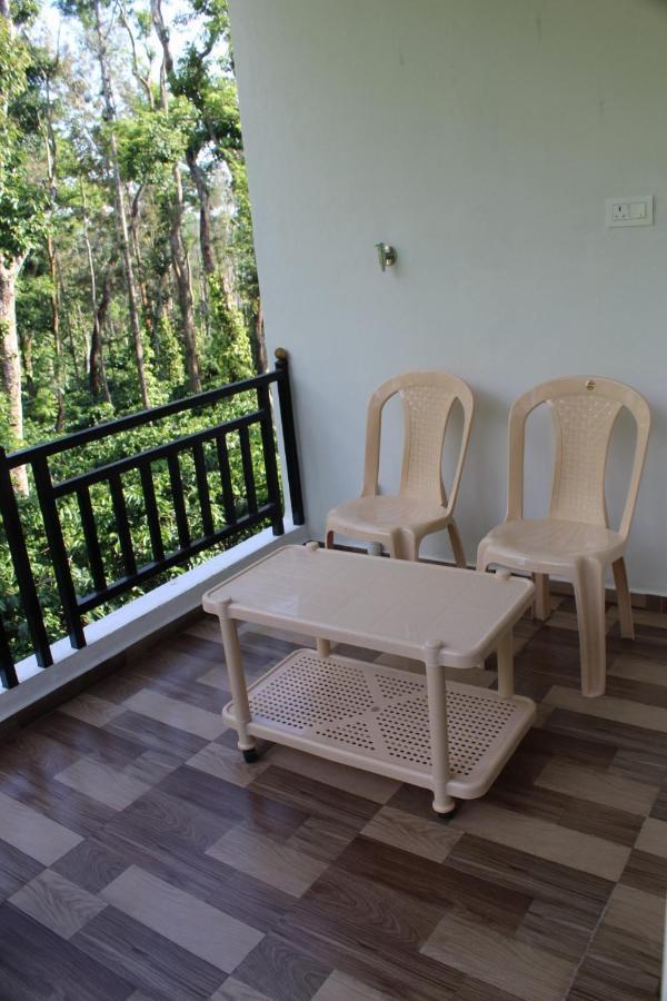 Apartamento Sri Lakshmi Estates Siddāpur Exterior foto